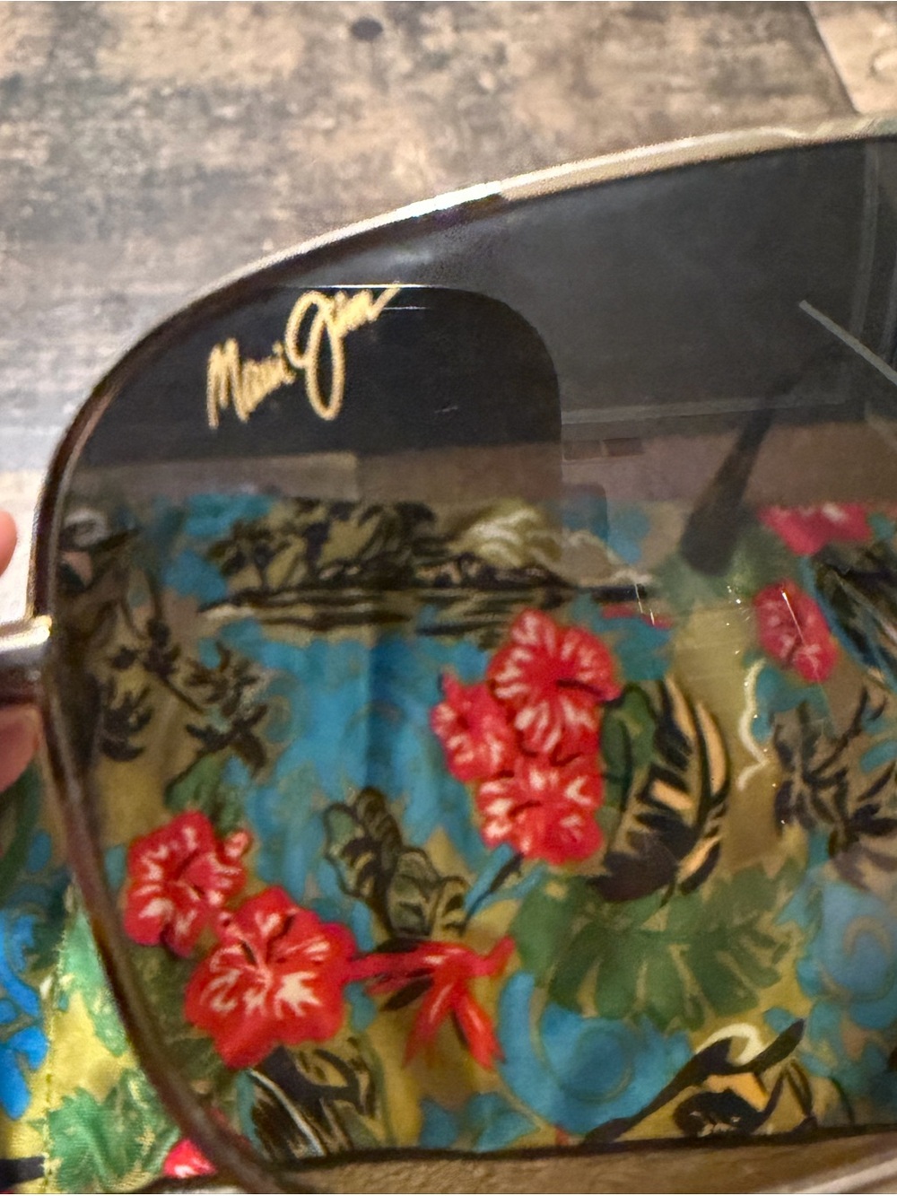 Maui Jim ‘Wiki Wiki’ Polarized Sunglasses - Picture 6 of 7